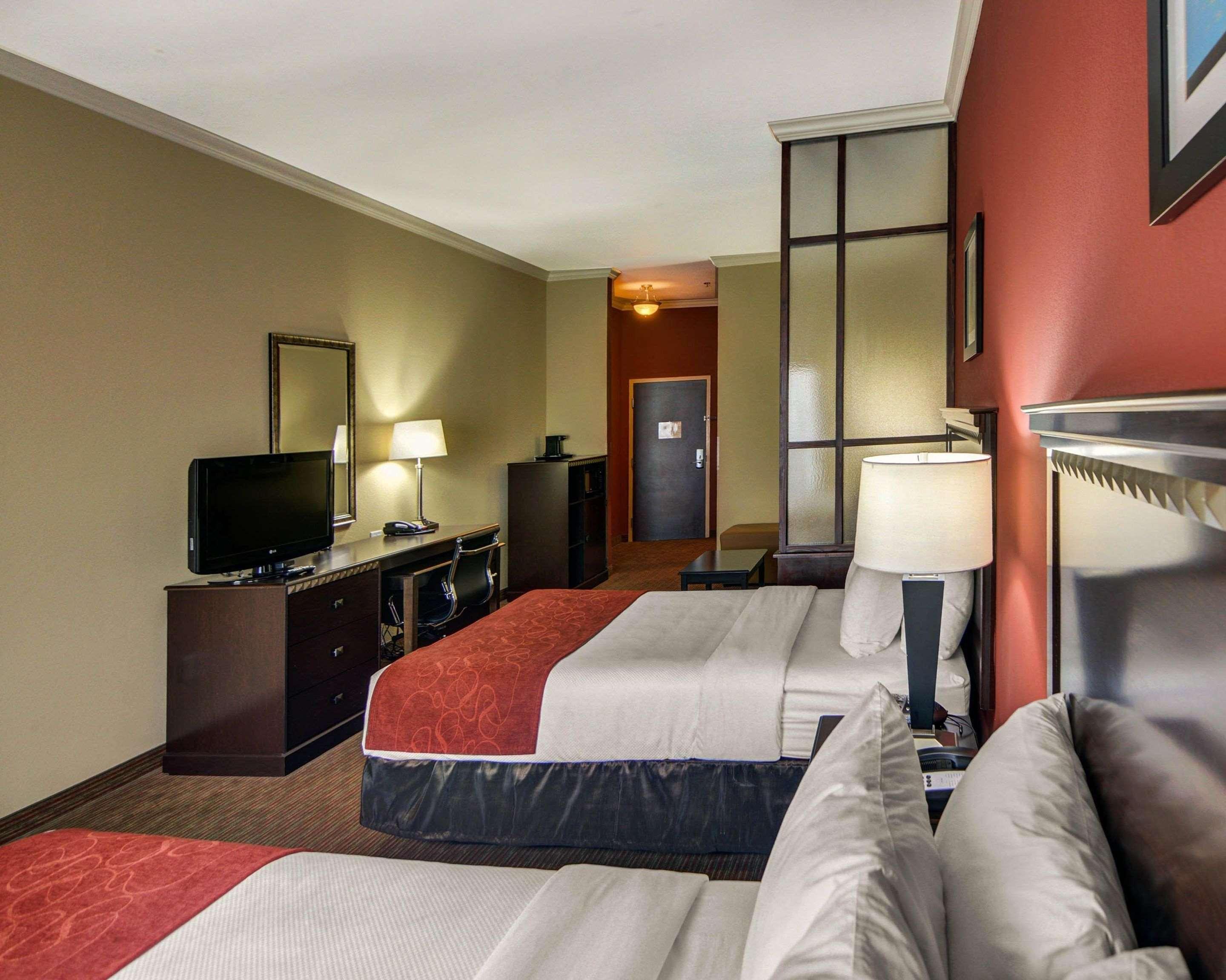 Comfort Suites Fort Worth South Bagian luar foto