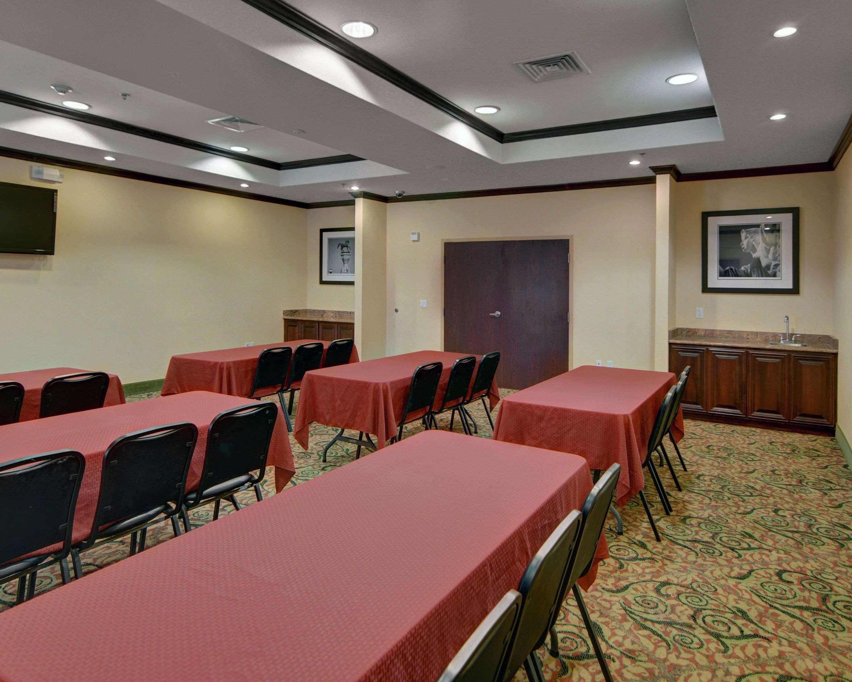 Comfort Suites Fort Worth South Bagian luar foto